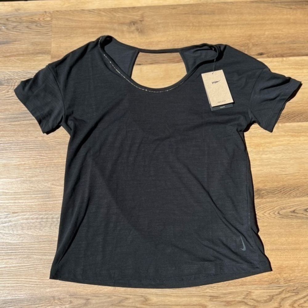 Nike Yoga Grey Training Top‎